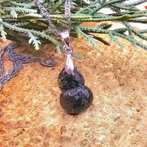 Beautiful Nature Green Phantom Quartz Carved Blessing Gourd Pendant Necklace